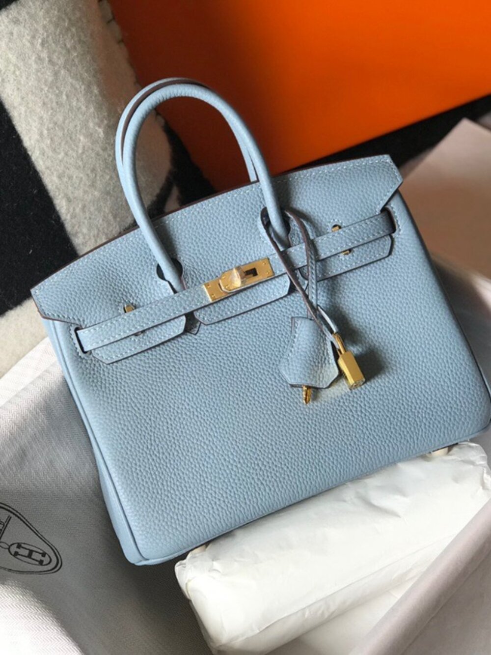 Classic Hermes Bags: A Stylish and Versatile Choice for Elegance